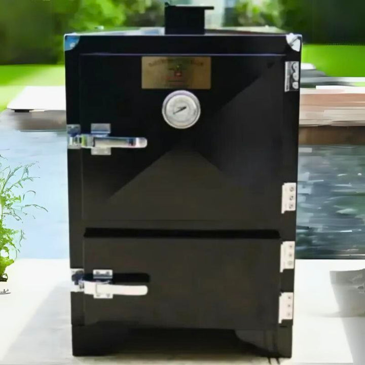 Backwoods Smoker G3 Chubby charcoal smoker front