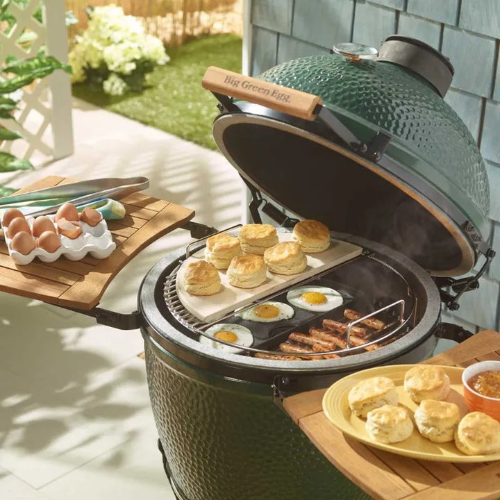 Big Green Egg Half Moon breakfast cooking