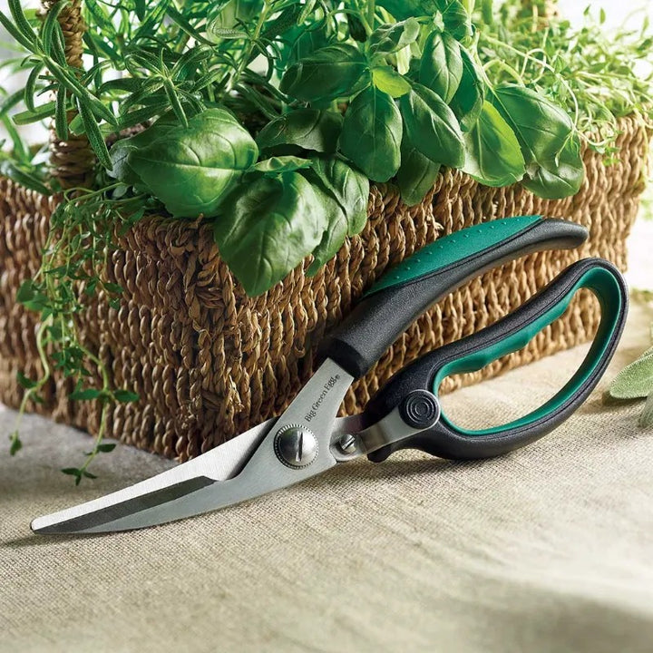 Big Green Egg kitchen shears basket