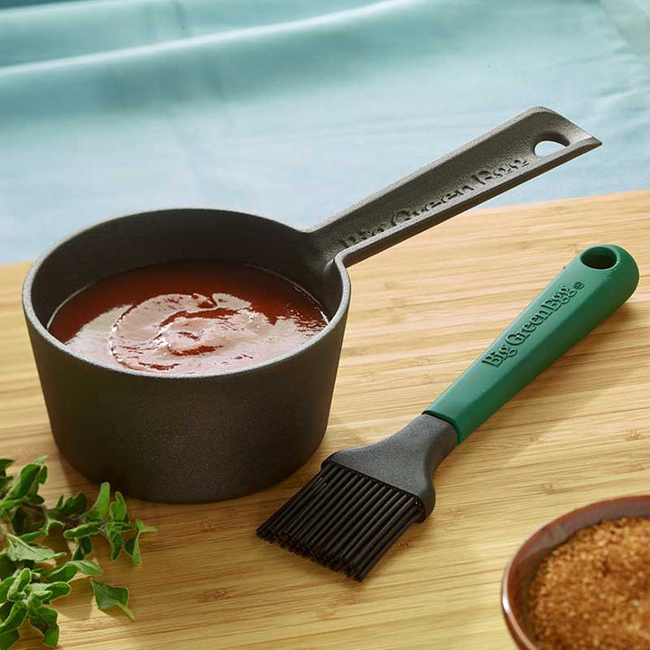 Big Green Egg sauce pot set with sauce