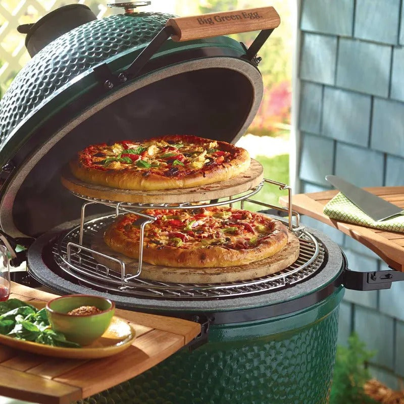 Big Green Egg with EGGspander pizza