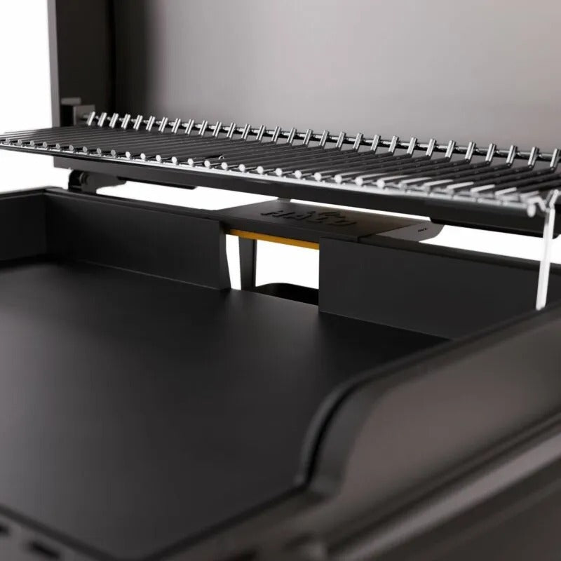 Halo Elite3B Outdoor Griddle back of griddle
