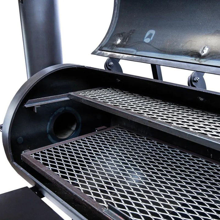 Old Country BBQ Pits Brazos DLX Smoker grates inside