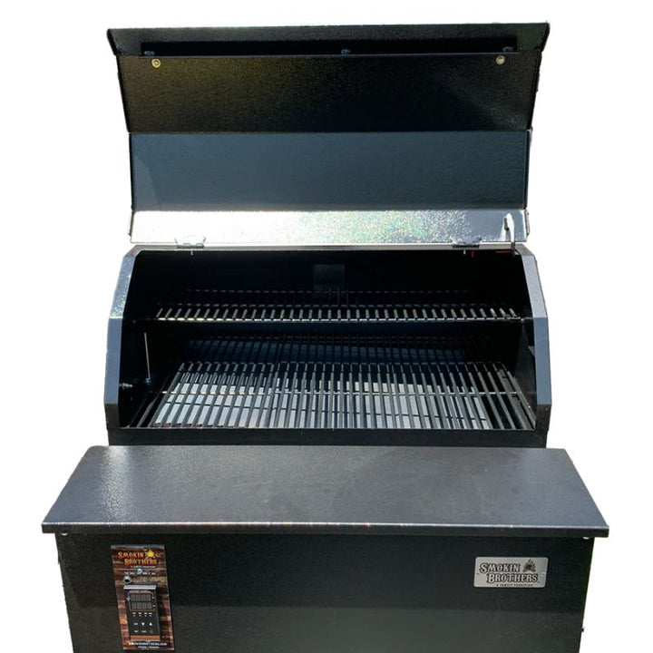 Smokin Brothers Premier Pellet Grill 30 inch front closeup